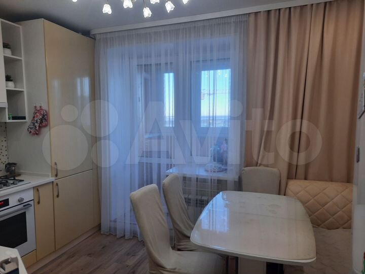 2-к. квартира, 52,3 м², 8/10 эт.