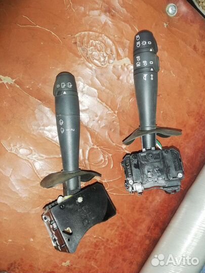 Подрулевой переключатель Лада Ларгус