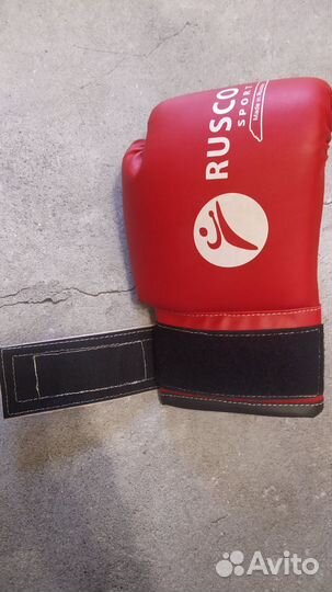 Новые боксерские перчатки 8oz