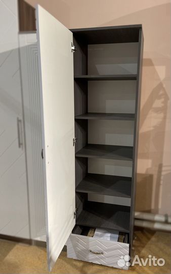 Шкаф пенал Волна в наличии