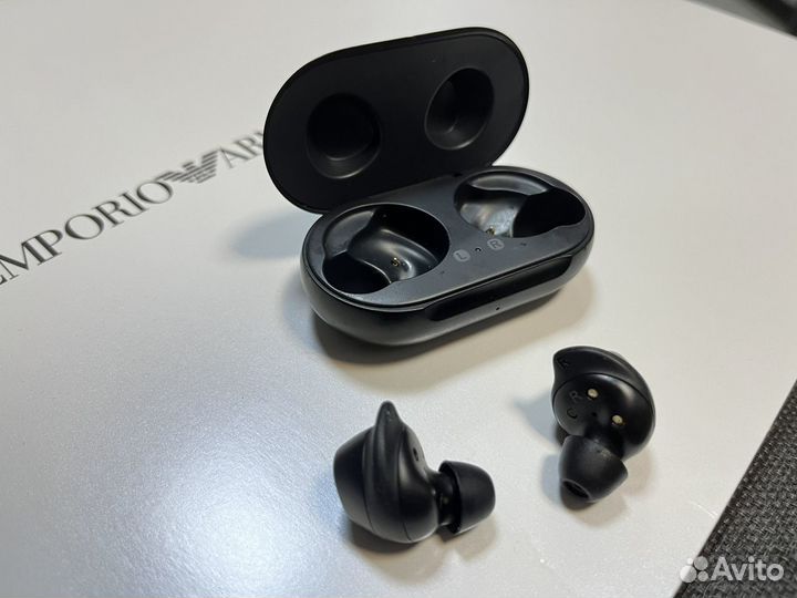 Наушники samsung galaxy buds plus