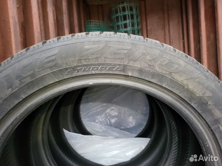 Pirelli Ice Zero 275/45 R20 110M