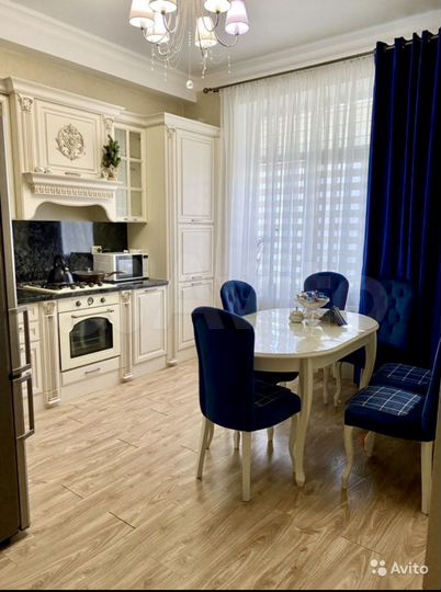 2-к. квартира, 50 м², 1/6 эт.