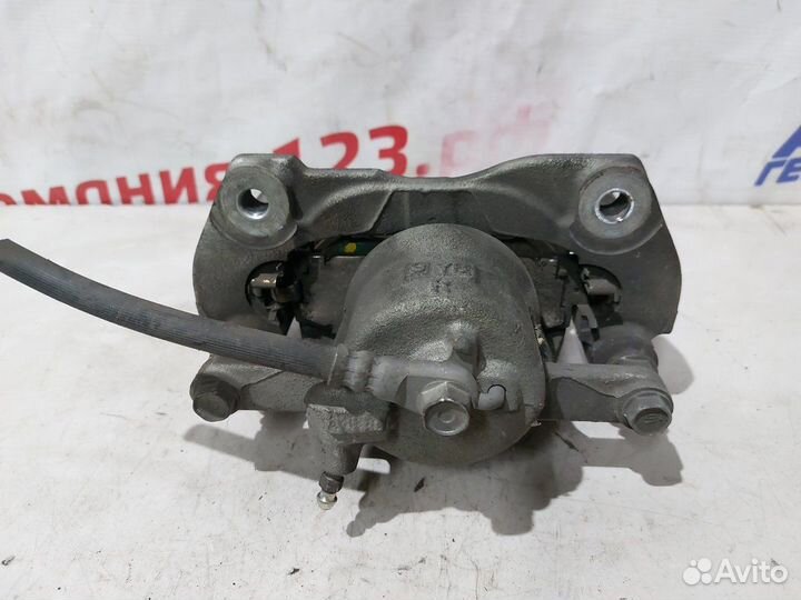 Суппорт тормозной передний правый Toyota Corolla