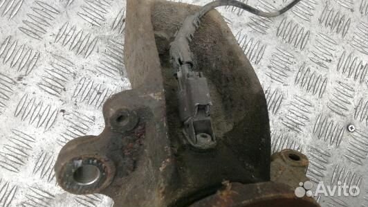 Ступица передняя левая ford focus 2 (LDN22K901)