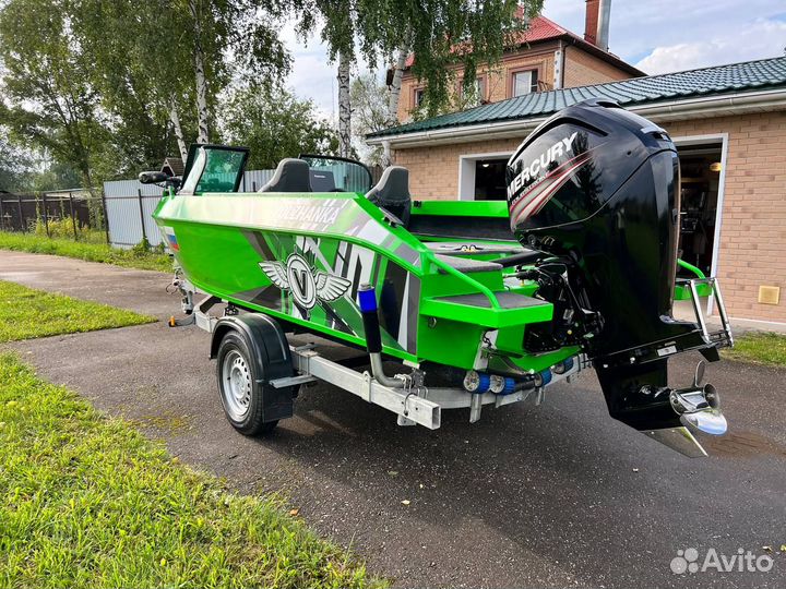 Лодка моторная Волжанка LegendFish