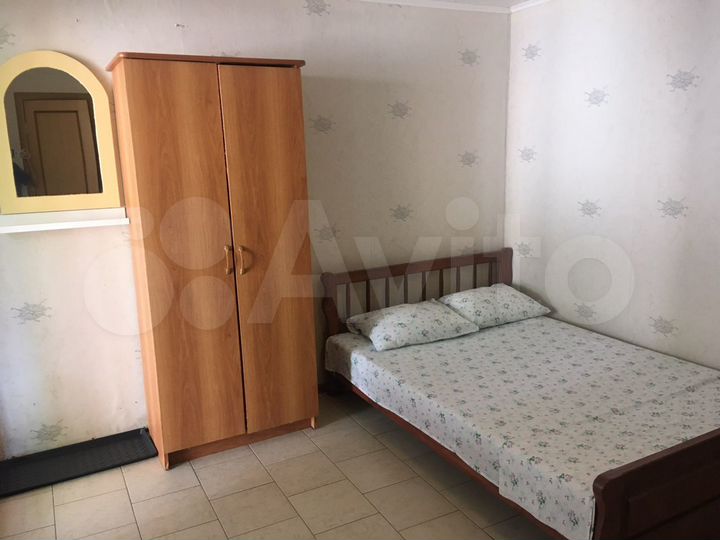 Комната 12 м² в 1-к., 1/2 эт.