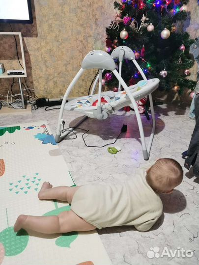 Колыбель с электрической системой укачивания Svea