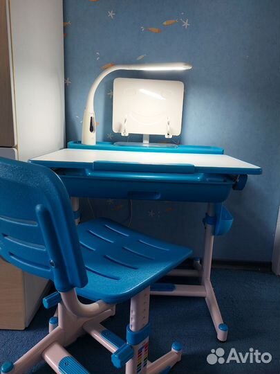Растущая парта и стул Mealux evo-04 с лампой