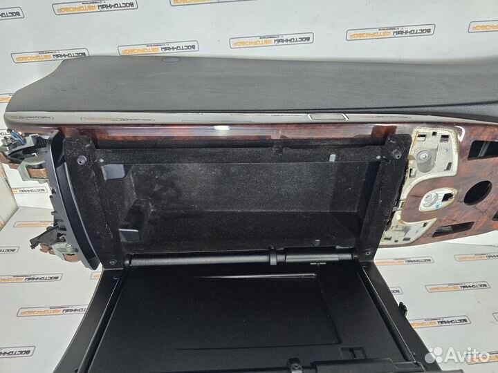 Подлокотник Mercedes-Benz S W221