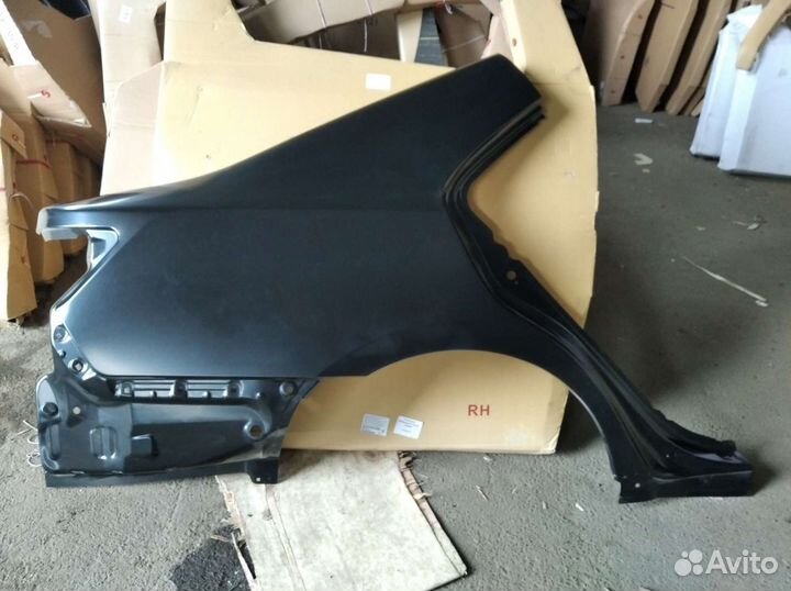 Крыло заднее правое Toyota Camry 50 / 55