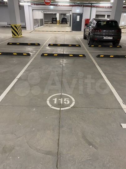 Машиноместо, 15 м²