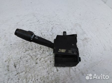 Переключатель поворотов подрулевой 04728424