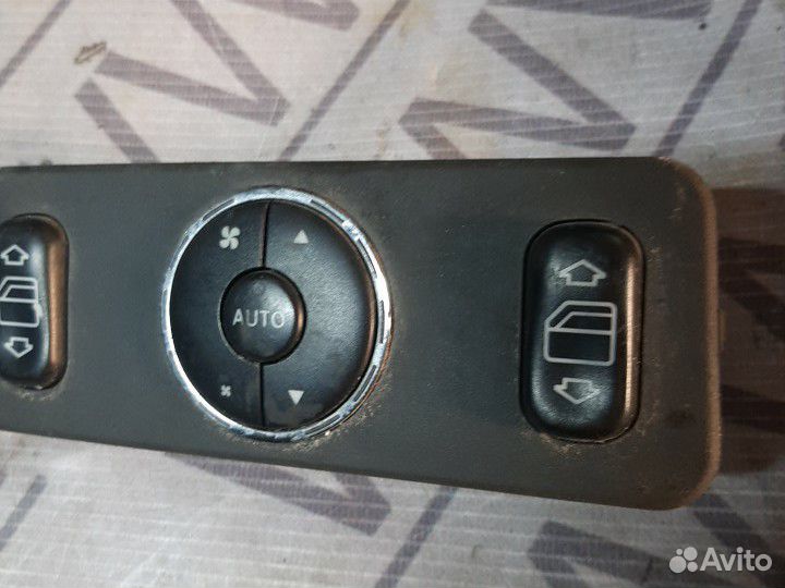 Блок кнопок Mersedes ML 163