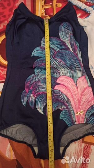 Слитный купальник