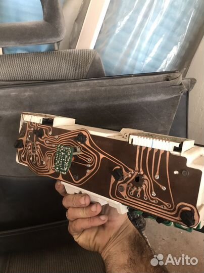 Щиток приборов на chrysler ле baron