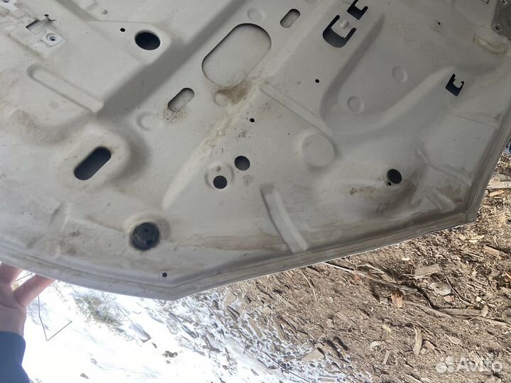 Капот меган 3