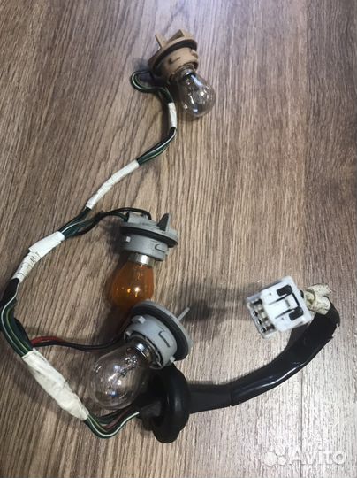 Лампочки на задний фонарь на Nissan Pathfinder