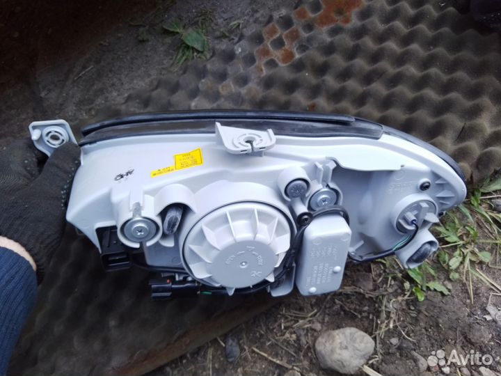 Фара правая KIA sephia 2001-2011