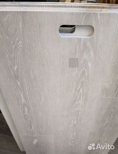 Кварвиниловая плитка / Доставка и установка