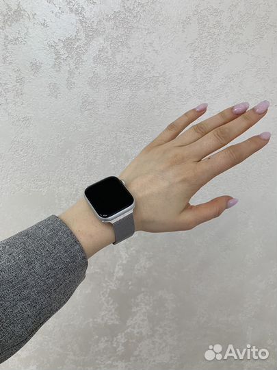 Apple Watch SE 44 mm