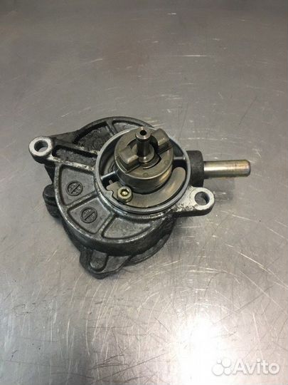 Насос вакуумный Mercedes C-Class W203 OM646 2.2