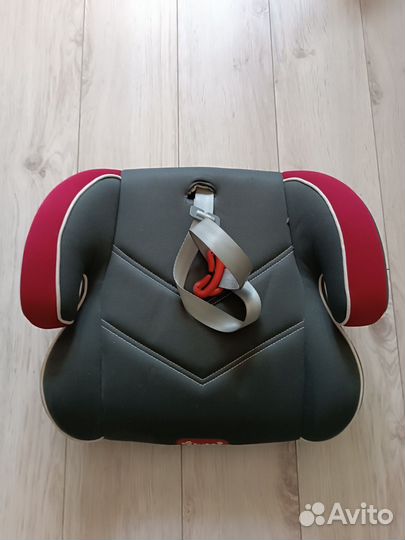 Детский бустер автомобильный