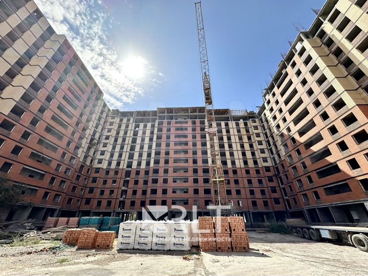 2-к. квартира, 77 м², 12/13 эт.