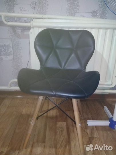 Стул для мастера и клиента маникюр/педикюр бу