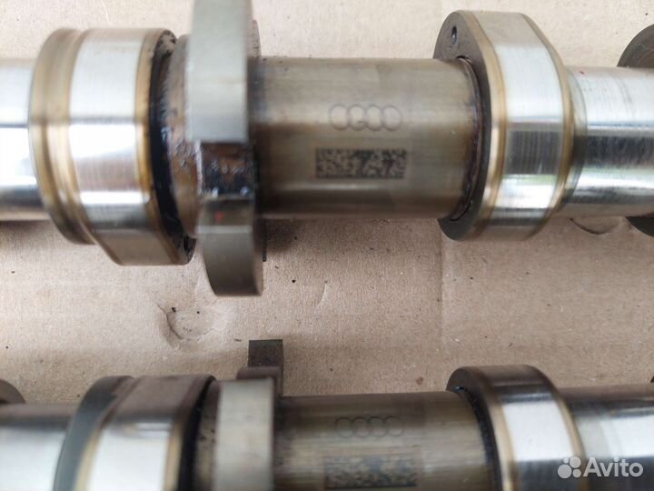 Распредвал впускной-выпускной Audi A6 C6 AUK 3.2
