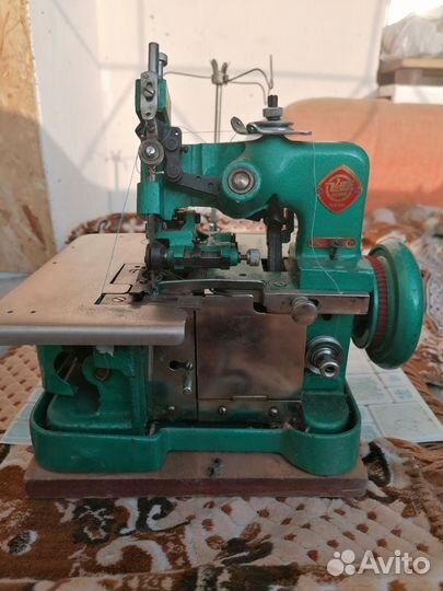 Оверлок для швейной машины