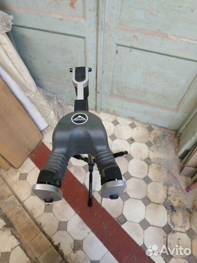 Стойка для гитары