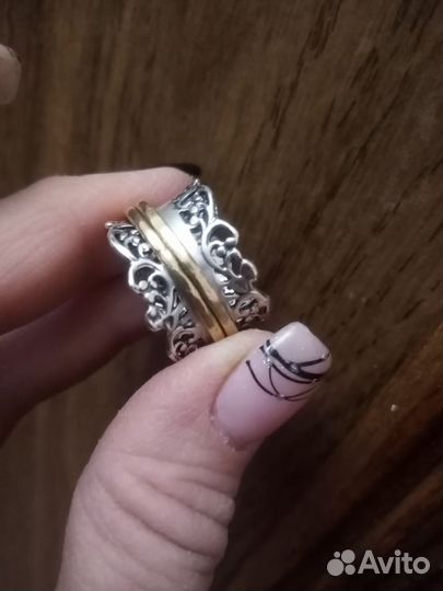 Серебряное кольцос позолотой Deno