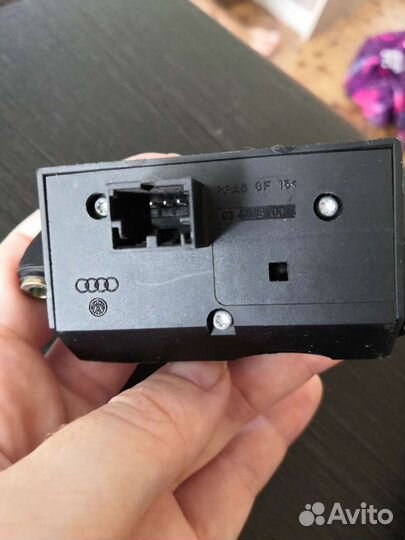 Кнопка электрорулевой колонки для Ауди а6с6(Q7)