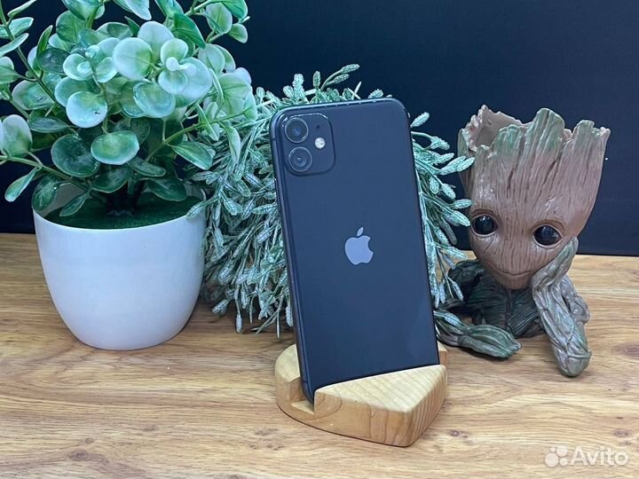 iPhone 11, 64 ГБ