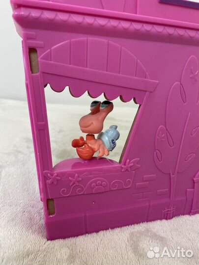 Игровой набор Зоомагазин- littlest Pet Shop