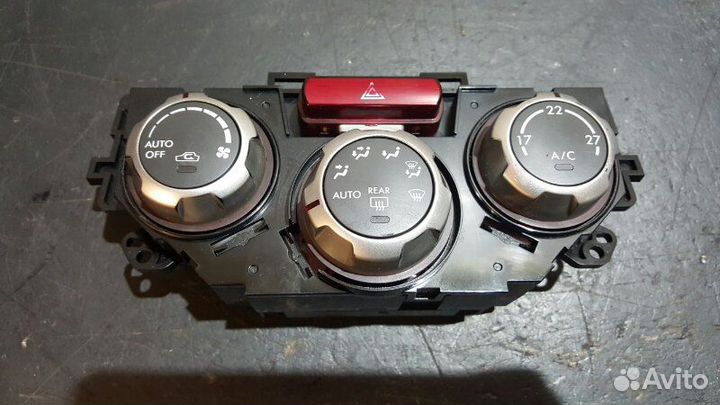 Блок управления климат-контролем Subaru Forester