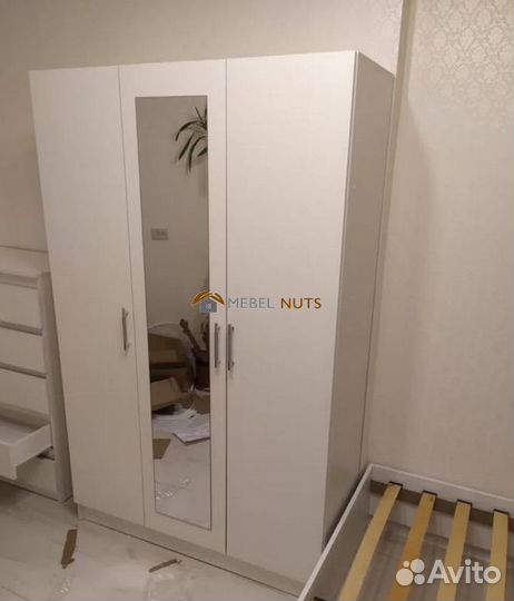 Шкаф распашной