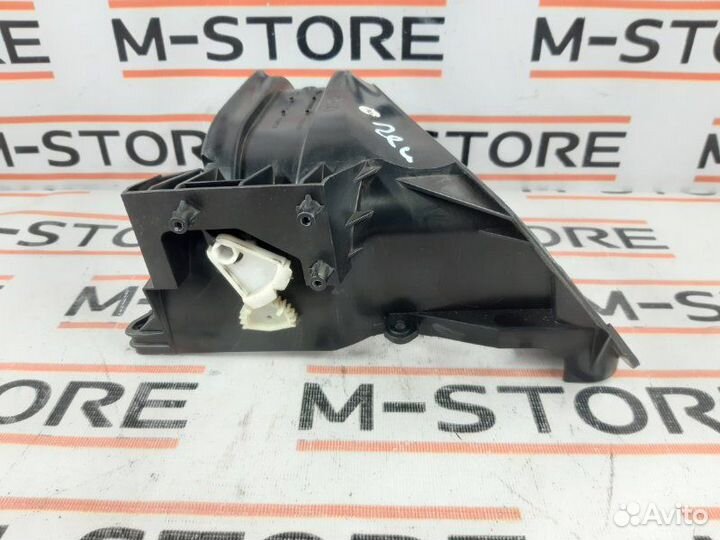 Заслонка печки Mercedes-Benz C-Class W203 271.946