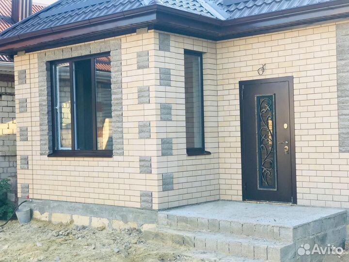 Коттеджная дверь Ковка