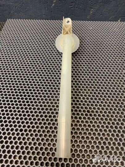 Горловина бачка стеклоомывателя Porsche Panamera