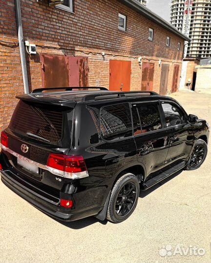 Рестайлинг Toyota Land Cruiser 202