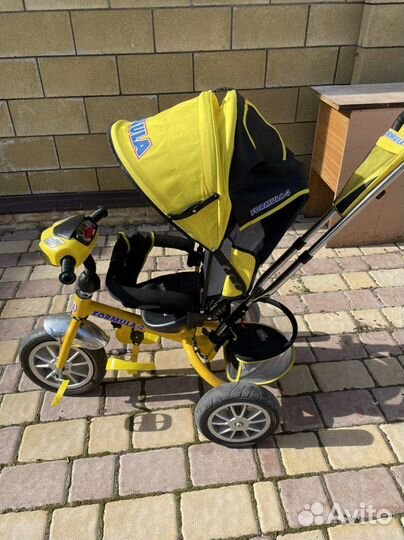 Прогулочная коляска