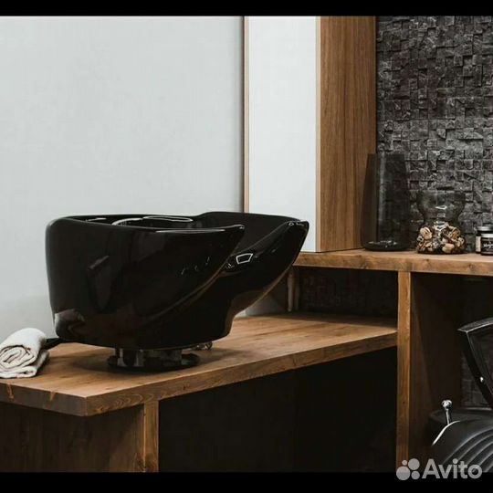 Услуги парикмахера, стрижки, окрашивания, уходы