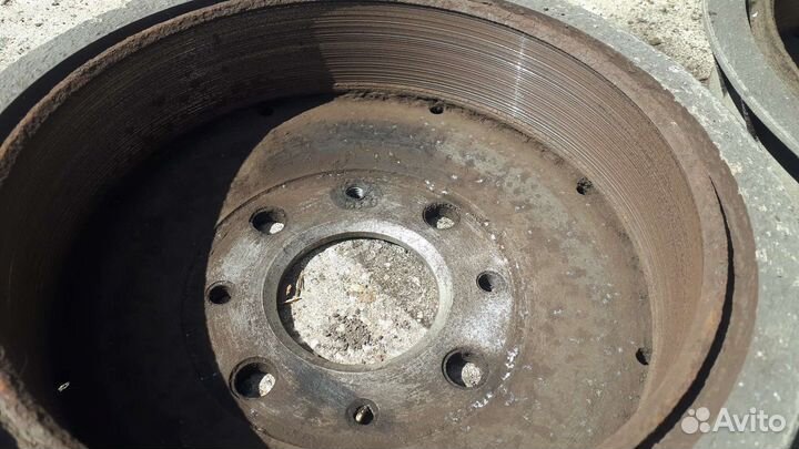 Тормозные барабаны
