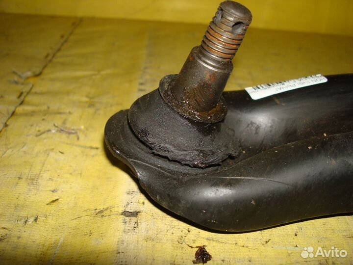 Рычаг Honda Insight ZE2 (Переднее Левое)