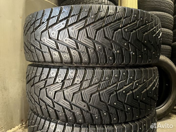 Hankook Winter I'Pike RS2 W429 215/60 R17