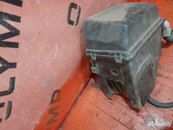 Блок предохранителей Toyota Crown JZS151 1JZ-GE