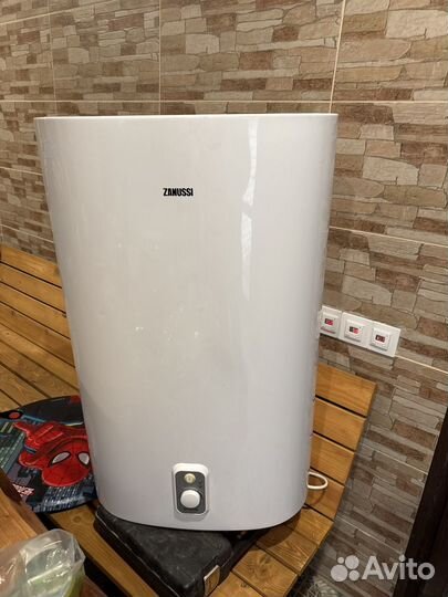 Водонагреватель zanussi 80 л. на запчасти