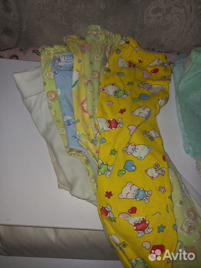 Пакет вещей на девочку от 0-4 месяцев